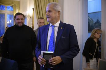 Corina Năstase, însărcinată cu primul copil. Fostul premier Adrian Năastase va fi bunic de băiețel