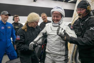 Astronauții NASA s-au întors acasă după prima evacuare ISS din istorie. De ce au fost nevoiți să părăsească stația spațială