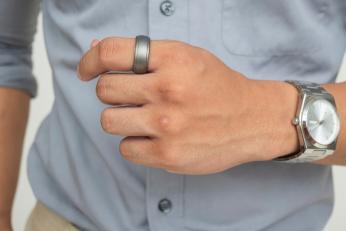 CES 2026: Inelul smart care poate să fie atent la ședințele de birou în locul tău. Cum funcționează Vocci AI