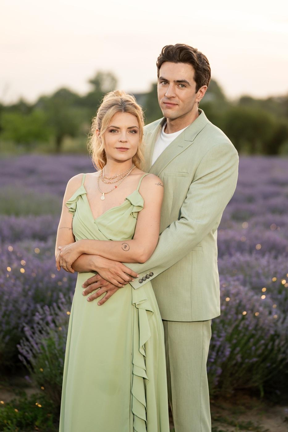 Imagine cu actori din serialul Destine cu parfum de lavandă