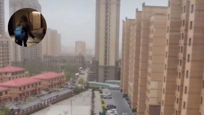 Doi români, blocați într-un hotel din China din cauza unei furtuni de nisip. Ce au surprins în timpul călătoriei pe Drumul Mătăsii