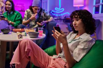 Prima generație din istorie care va fi mai puțin inteligentă decât cea a părinților. Ce cauzează fenomenul îngrijorător