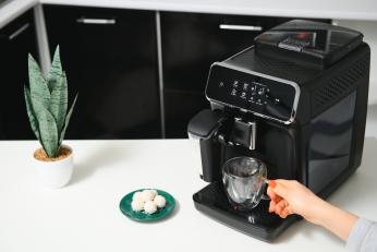 (P) Espressoare și aparate de cafea: ce trebuie verificat înainte de cumpărare