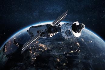 Planurile spațiale ale lui Elon Musk deja sunt criticate de experți. Ce vrea să trimită miliardarul în orbită și de ce e periculos