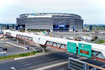 Probleme cu transportul la meciurile FIFA: cu ce situație se confruntă fanii