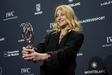 Nadia Comăneci, cu lacrimi în ochi la „Oscarurile Sportului”. Discurs emoționant, la 50 de ani de la un 10 perfect