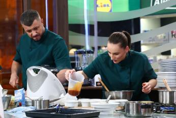 Chefi la cuțite, 27 aprilie 2026. Marina Luca, accidentare în bucătărie: „Te-ai ars?”. Chef Sautner a chemat medicul