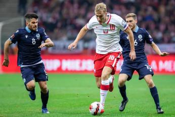 Un sfert din meciurile FIFA vor fi jucate în condiții periculoase, avertizează experții. La ce risc se expun fotbaliștii