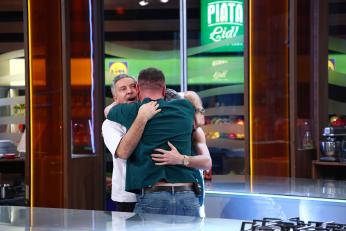 Chefi la cuțite, lider de audiență. Victorie pentru echipa verde ieri seară! Chef Ștefan face diseară un schimb de concurenți