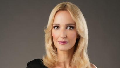 Cum a fost surprinsă Teodora Tompea de ziua sa de naștere. Imagini cu frumoasa prezentatoare de știri