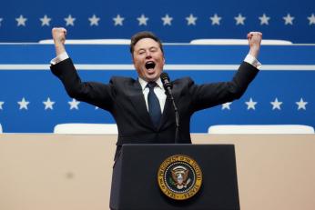 Cum a ajuns Elon Musk primul trilionar al lumii. La ce sumă se ridică, de fapt, averea sa