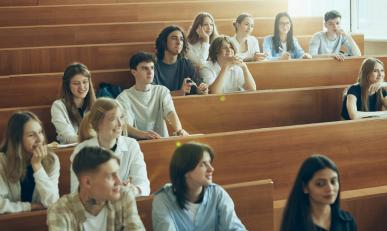 Facultăți fără examen de admitere în 2026. Ce universități acceptă studenți pe baza mediei de la Bacalaureat