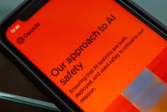 OpenAI a dezvăluit că inteligența artificială a scăpat de sub control într-un atac „fără precedent”. Ce au făcut agenții