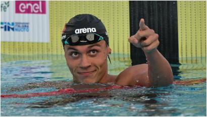 David Popovici, fenomenal în semifinala Campionatului European de nataţie de la Paris, la 100 m. Românul a stabilit un nou record
