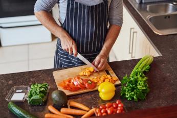 Ce se întâmplă în corp atunci când ții post. Renunțarea la carne și lactate pentru câteva săptămâni are efecte importante