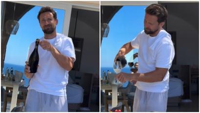 Gabriela și Dani Oțil, vacanță în Santorini. Ce s-a văzut în oglindă în timp ce matinalul era filmat de soție: „Ești goală!”