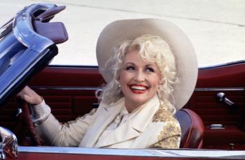 Motivul surprinzător pentru care cercetătorii au numit oaia Dolly după Dolly Parton. Puțini știu adevărul