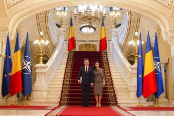 Schimbare radicală de stil pentru Mirabela Grădinaru. Cum s-a afișat partenera lui Nicușor Dan la întâlnirea cu delegația UNICEF