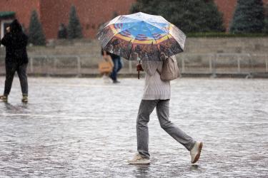 Se schimbă vremea în România. Când scad temperaturile până la 15 grade și ce regiuni sunt lovite de ploi