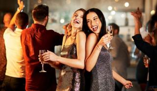 Petrecere de Revelion fără stres. Modalități simple pentru o seară reușită