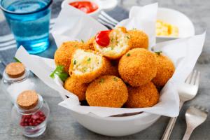 Arancini, cea mai populară și delicioasă gustare siciliană