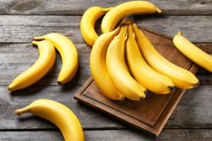 Cum se păstrează bananele până la 10 zile. Trucul care te ajută să nu mai arunci fructele