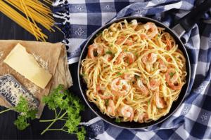Linguine cu creveți, cina de care ai nevoie când îți este dor de Italia