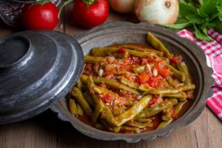 Fasole verde scăzută ardelenească. Pașii de urmat pentru un gust savuros