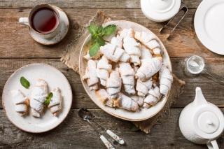 Cornulețe fragede de post cu gem, delicate și aromate