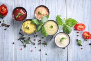 Cele cinci sosuri-mamă pe care trebuie să le cunoști. Ele stau la baza bucătăriei franțuzești