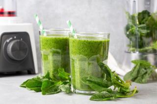 Sucul verde pentru imunitate: beneficii, ingrediente și preparare rapidă