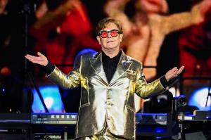 Elton John a dezvăluit că o infecție „gravă” i-a afectat vederea: „Mă vindec, dar este un proces extrem de lent”