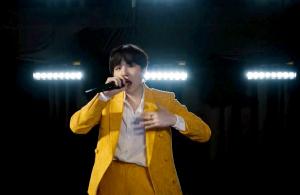 Suga de la BTS domină clasamentul World Digital Song Sales, ocupând jumătate din poziții. Muzica artistului este în continuare ascultată la scară largă