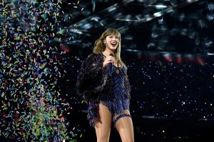 Taylor Swift și-a încheiat turneul „Eras Tour”. Cântăreața este „epuizată, dar evident foarte, foarte recunoscătoare”