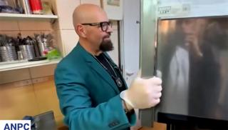 Ce a putut găsi Piedone într-un restaurant din București. Când a deschis ușa frigiderului, a înlemnit