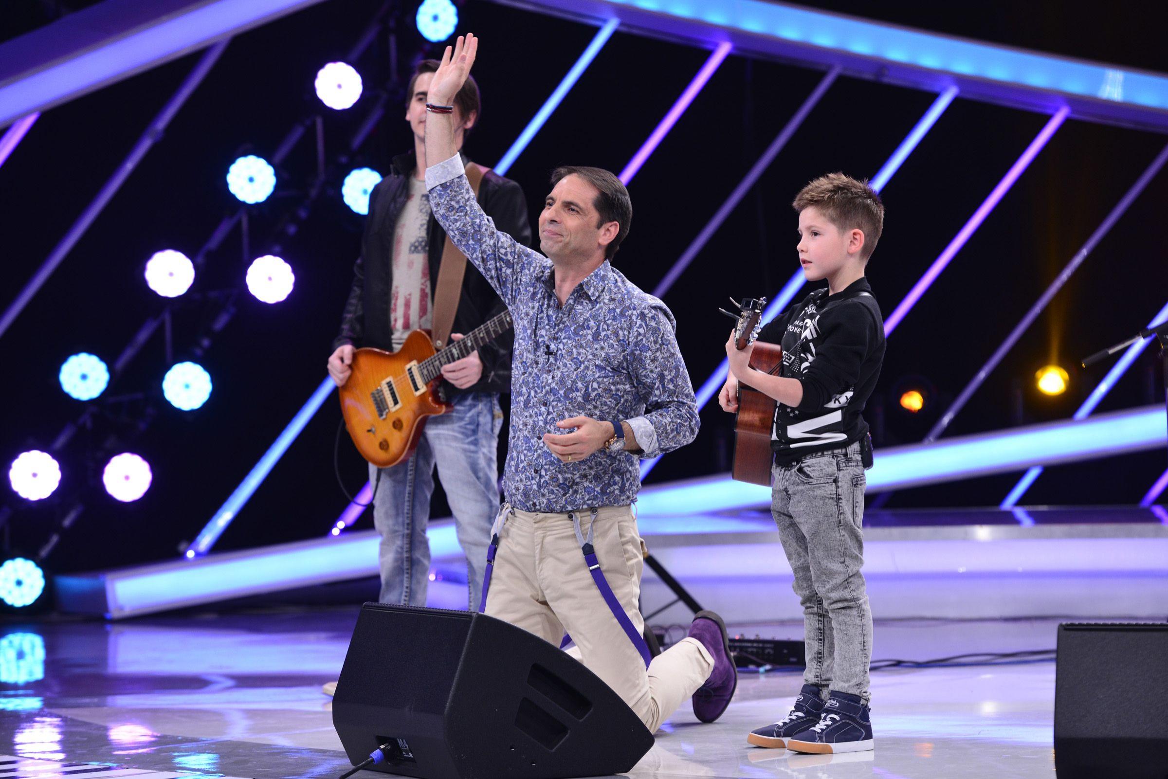 Bulgăraș, un copil care cânta pe străzi ca să-și hrănească familia, vine la “Next Star”