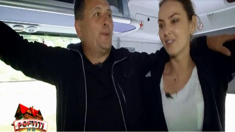 Roxana Ionescu și nea Mărin au încins un dans în autocar
