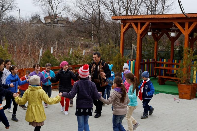 Fundația „Bucuria Ajutorului” schimbă vieți!