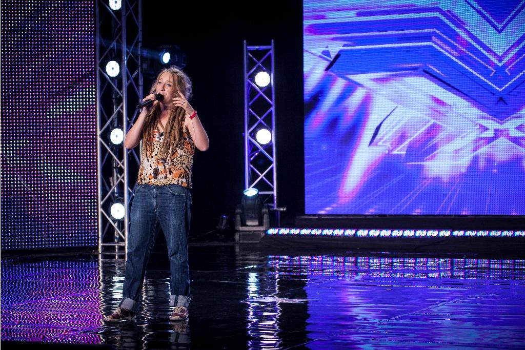 Pe scena X Factor, Polixenia nu tradeaza nicio emotie
