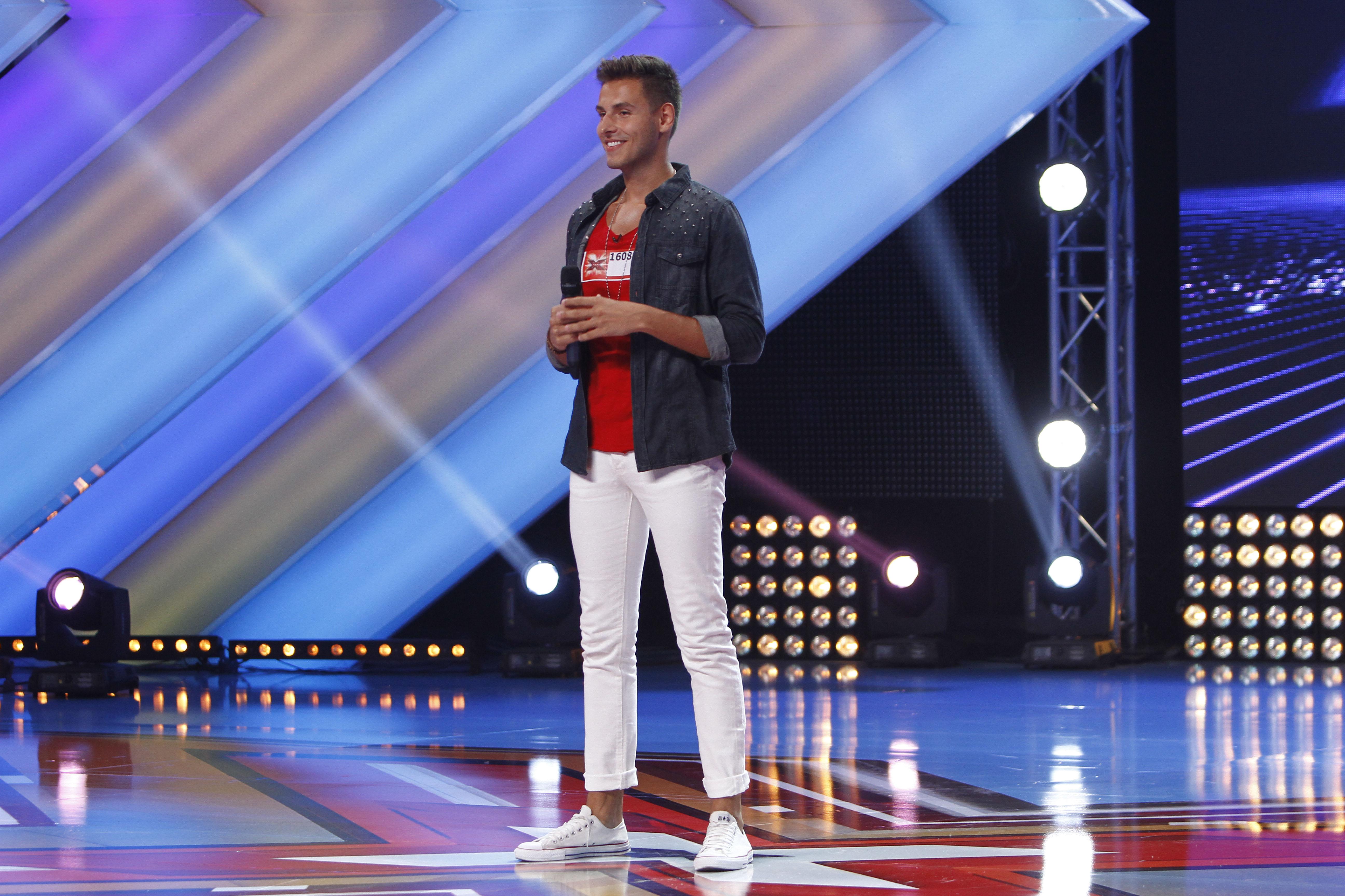 Claudiu Nerghes, zambet de vedeta si voce de X Factor!