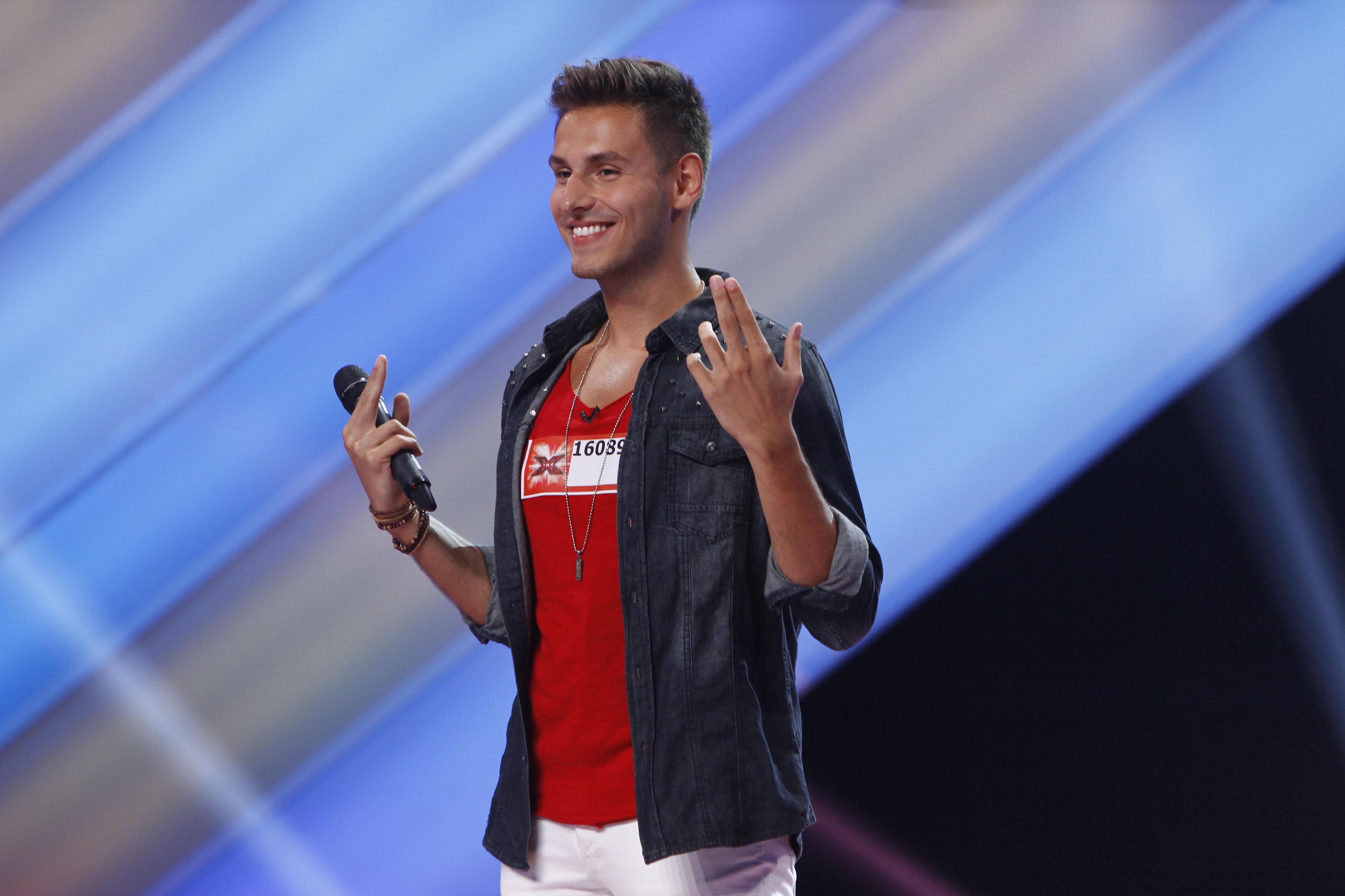 Claudiu Nerghes, zambet de vedeta si voce de X Factor!