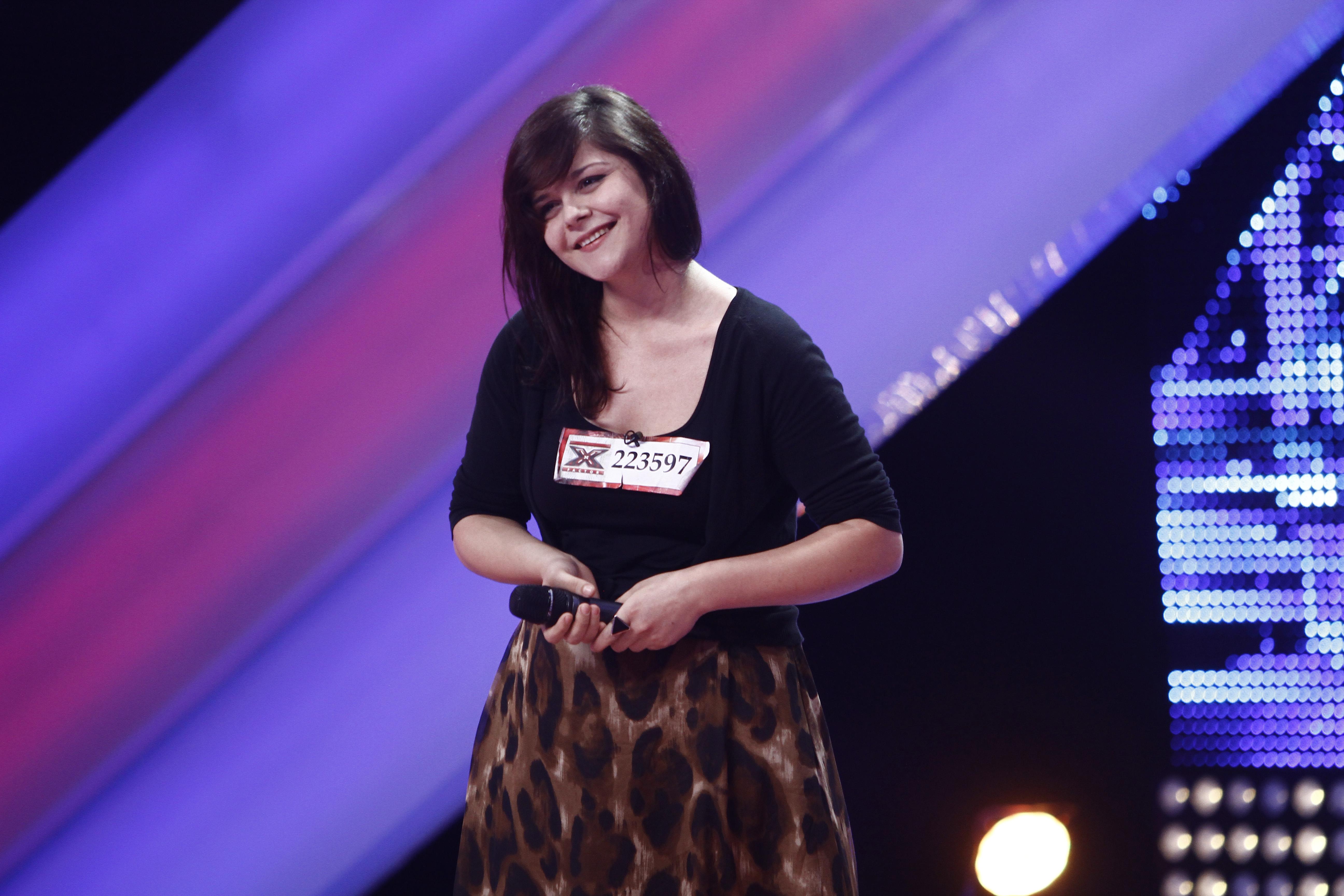 Alexandra Crişan i-a cucerit pe juraţii X Factor