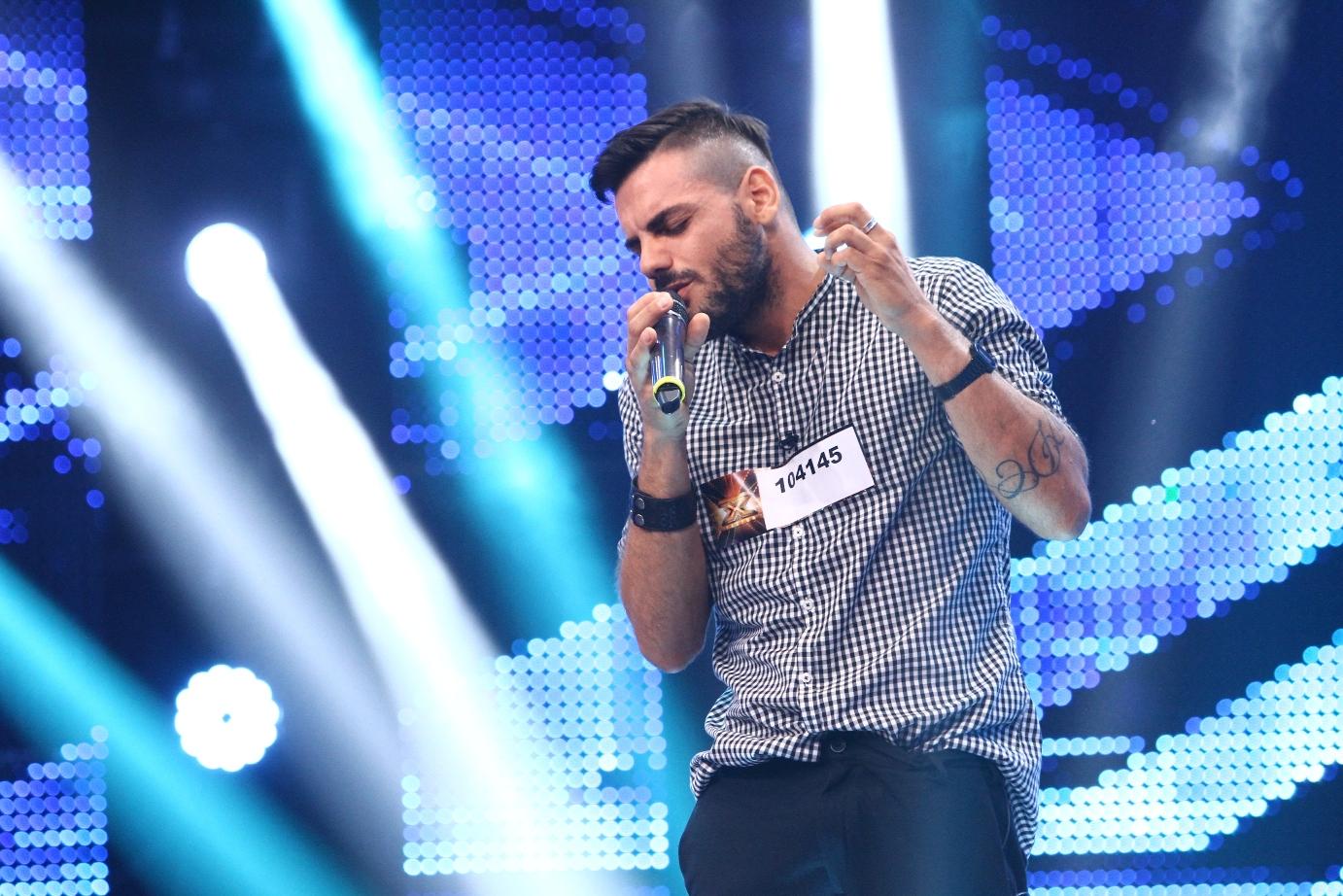 Apariție NEAȘTEPTATĂ! Alex Vasilache de la trupa Jukebox concurează la X Factor