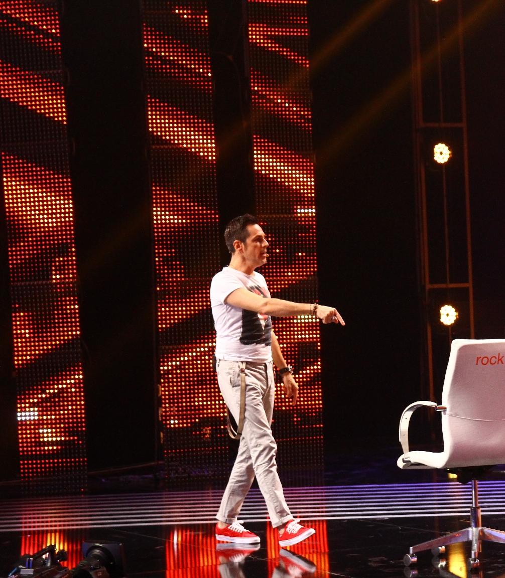 Ștefan Bănică și-a cedat fotoliul de rock star la audițiile X Factor