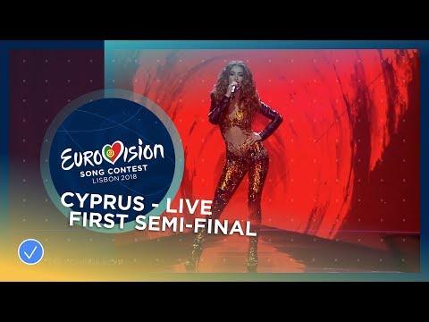 Cine este Elena Foureira, bomba de la Eurovision 2018, favorita pariurilor
