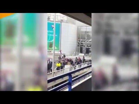 Imagini de groază pe aeroportul Zaventem! „Am simțit clădirea mișcându-se! Erau praf și fum peste tot” (VIDEO)