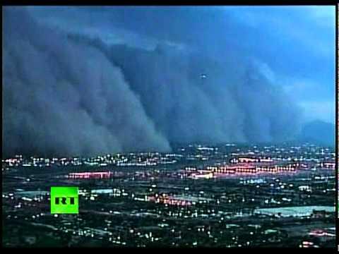 VIDEO! Te trec FIORI: În doar câteva minute, o furtună de PRAF ia cu asalt un oraș întreg
