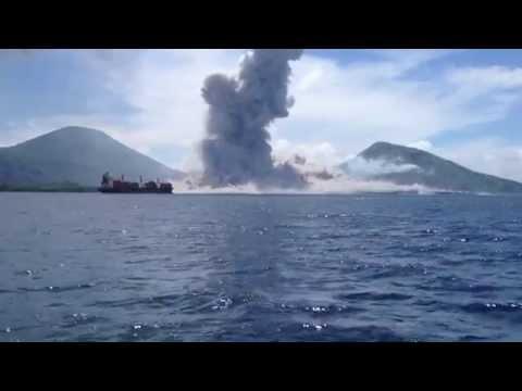 VIDEO: Natura s-a dezlănţuit! Imaginile spectaculoase cu ERUPŢIA unui vulcan au adunat OPT MILIOANE de vizualizări