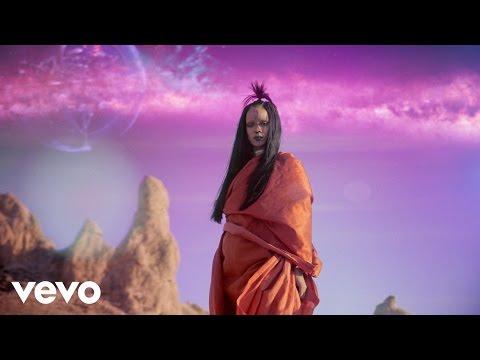 Rihanna a scos primul videoclip IMAX 3D, inspirat de Star Trek! Îți pui ochelarii și te afli alături de artistă printre stele, nave spațiale și galaxii!