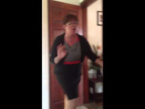 VIDEO! Iată ce reacție are o mamă când fiul se întoarce acasă